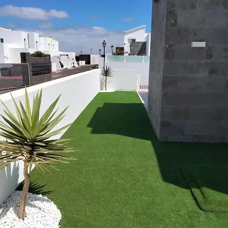 Lovely Agua & Fuego,heated Pool Villa Playa Blanca (Lanzarote)